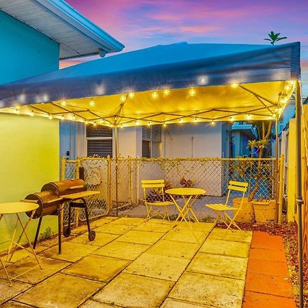 Downtown Hollywood Holiday Retreat Dania Beach Apartment Bagian luar foto