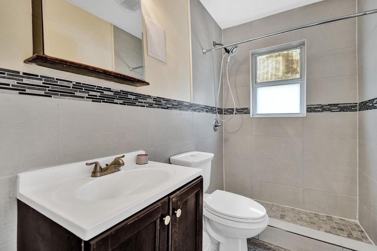Downtown Hollywood Holiday Retreat Dania Beach Apartment Bagian luar foto